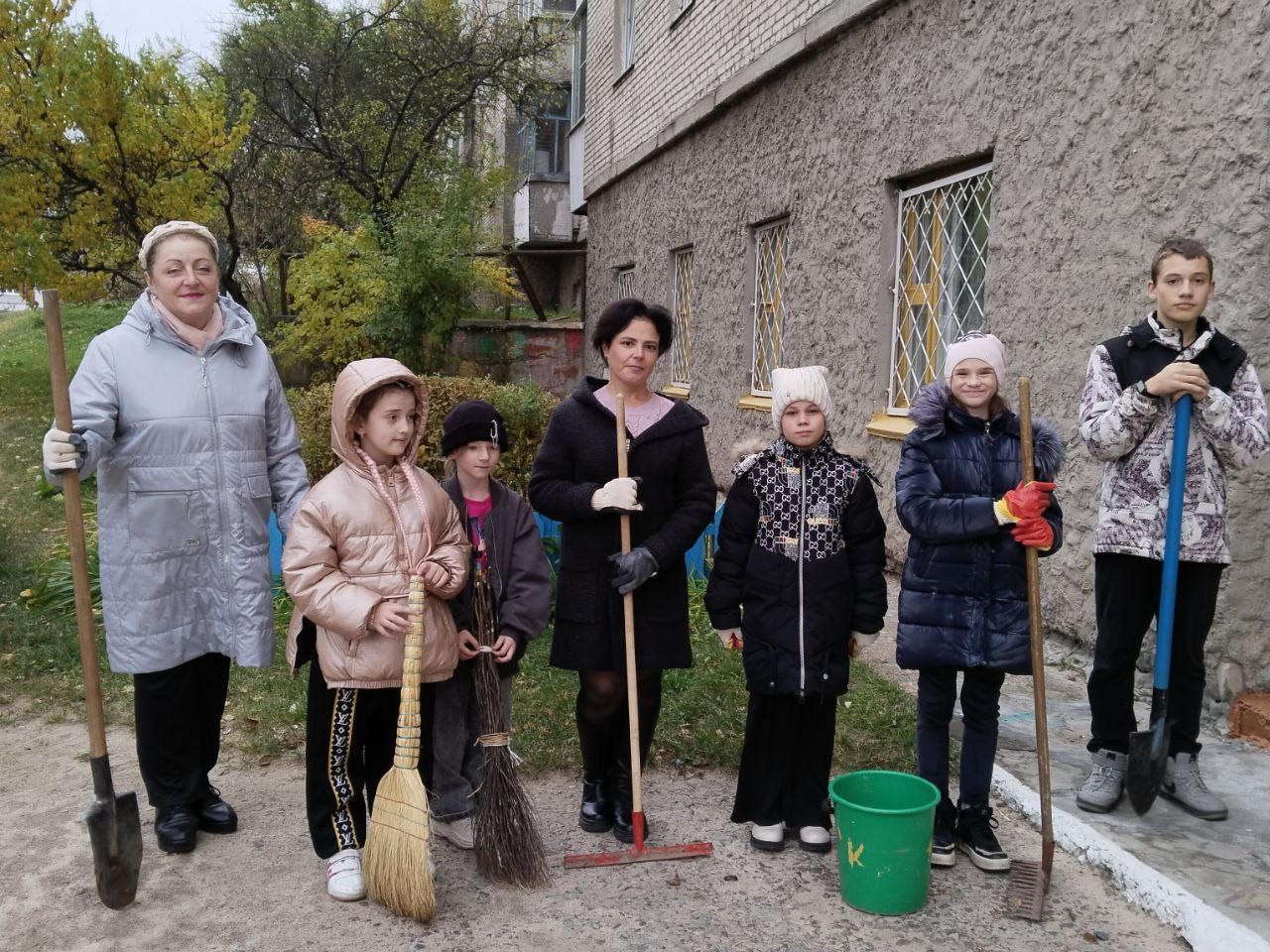 Республиканский субботник в ГУО Мозырский центр творчества детей и молодежи!