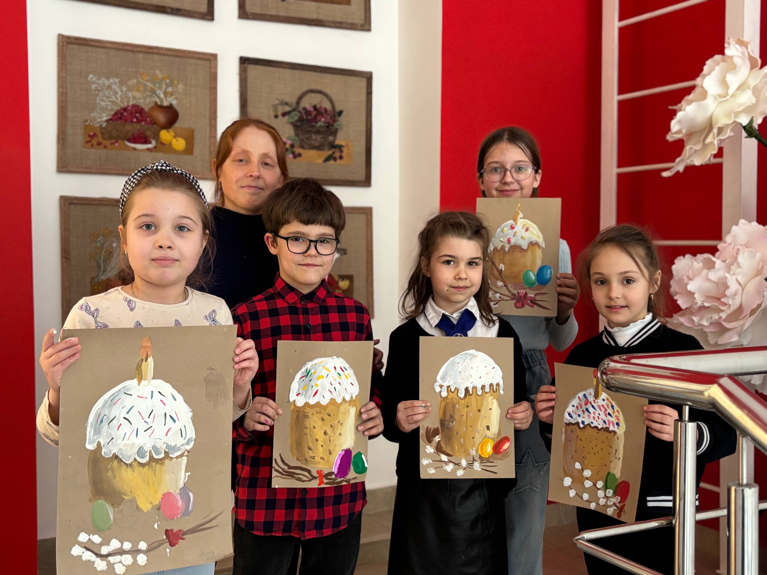 Рисуем пасхальный кулич